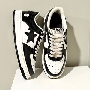 Bape Apesta Sz 9.5 Patent Black White